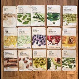 Face Mask by Real Nature